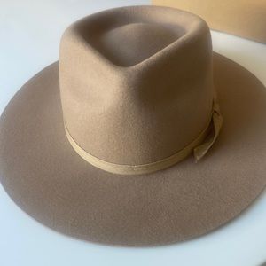 Lack of Color the Zulu Hat Sand Color Size Small NWT